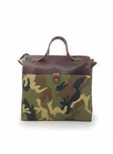 Carica l'immagine nel visualizzatore di Gallery, Terra Grande Militare