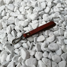 Carica l'immagine nel visualizzatore di Gallery, Portachiavi Piccolo