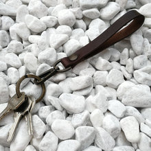 Carica l'immagine nel visualizzatore di Gallery, Portachiavi Piccolo