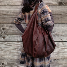 Carica l'immagine nel visualizzatore di Gallery, Fazzoletto Media