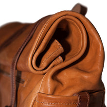 Carica l'immagine nel visualizzatore di Gallery, Zaino Ussaro